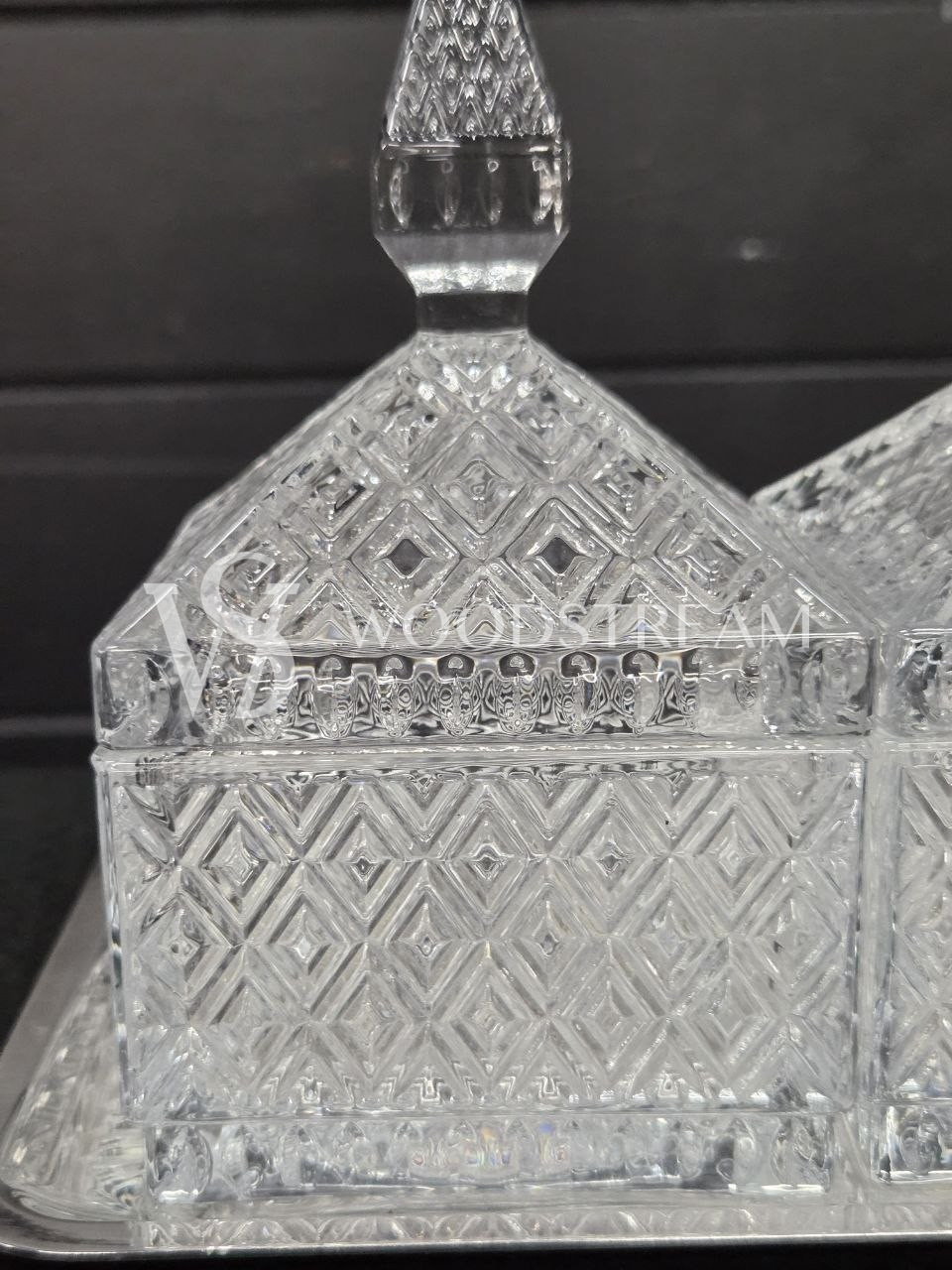 Ваза с крышкой/Менажница/Конфетница на подносе