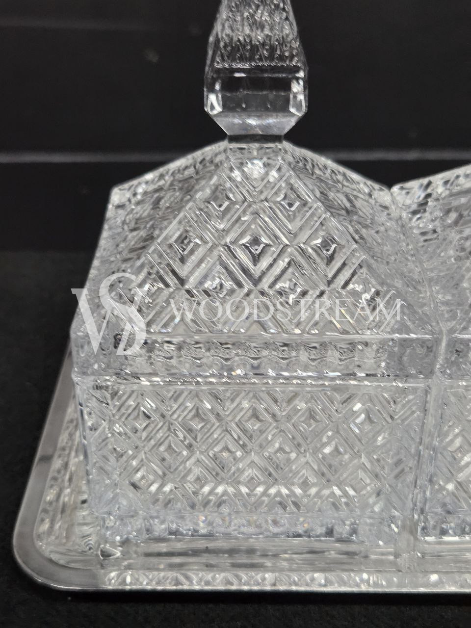 Ваза с крышкой/Менажница/Конфетница на подносе