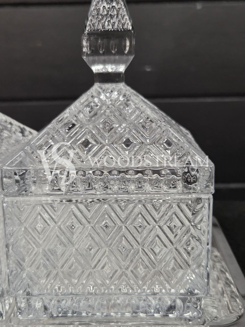 Ваза с крышкой/Менажница/Конфетница на подносе