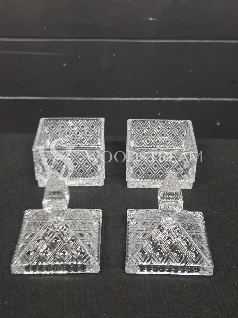 Ваза с крышкой/Менажница/Конфетница на подносе