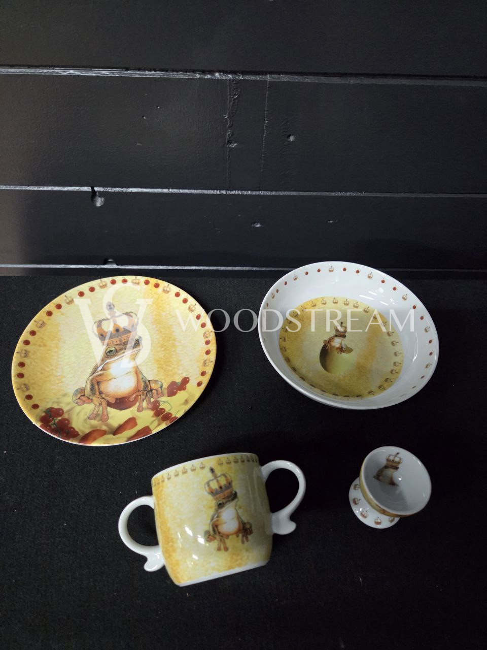 Набор для завтрака: Чайная пара тарелка подставка для яйца в оригинальной упаковке Roberto Cavalli