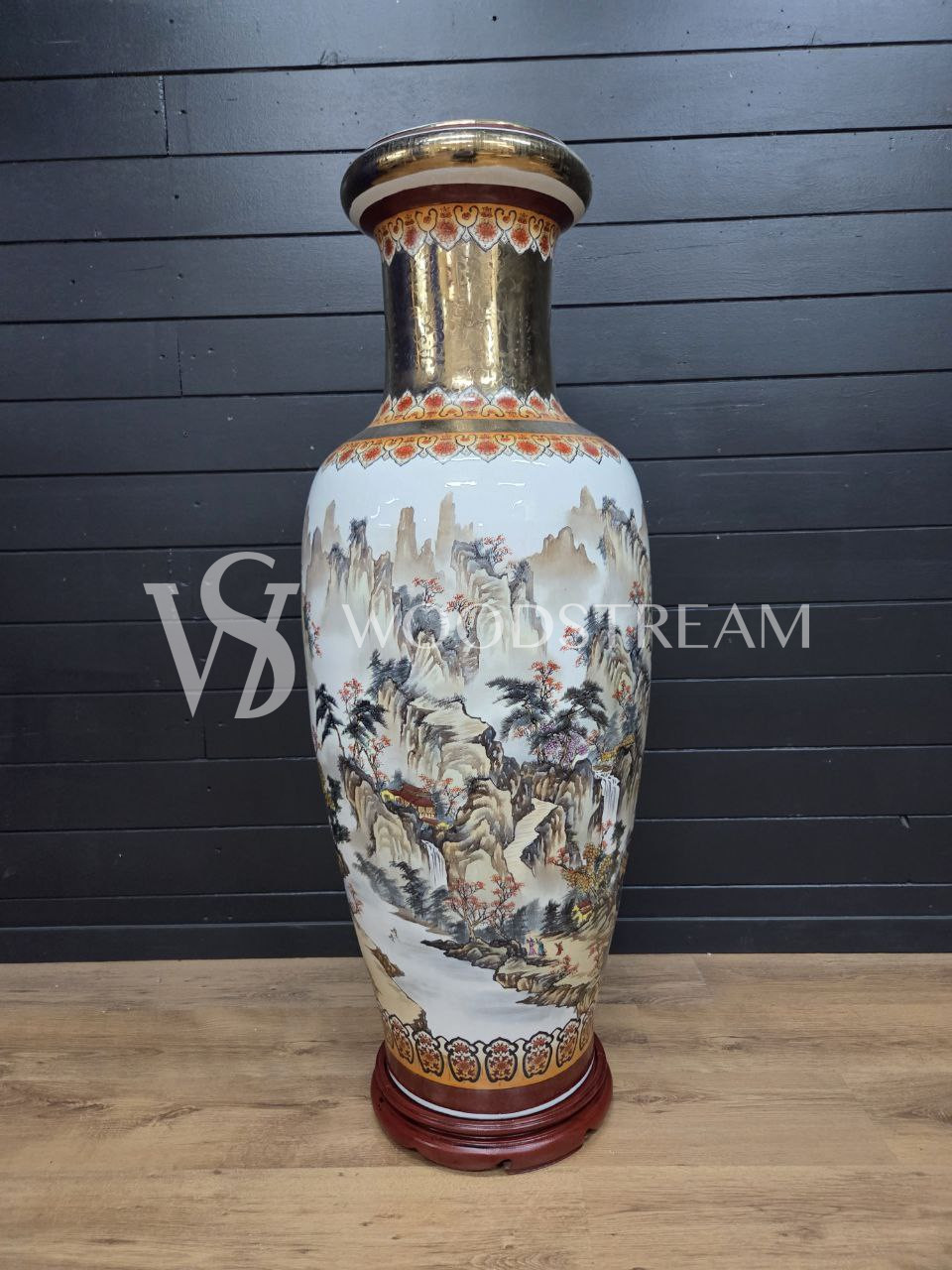 Ваза напольная в стиле шинуазри