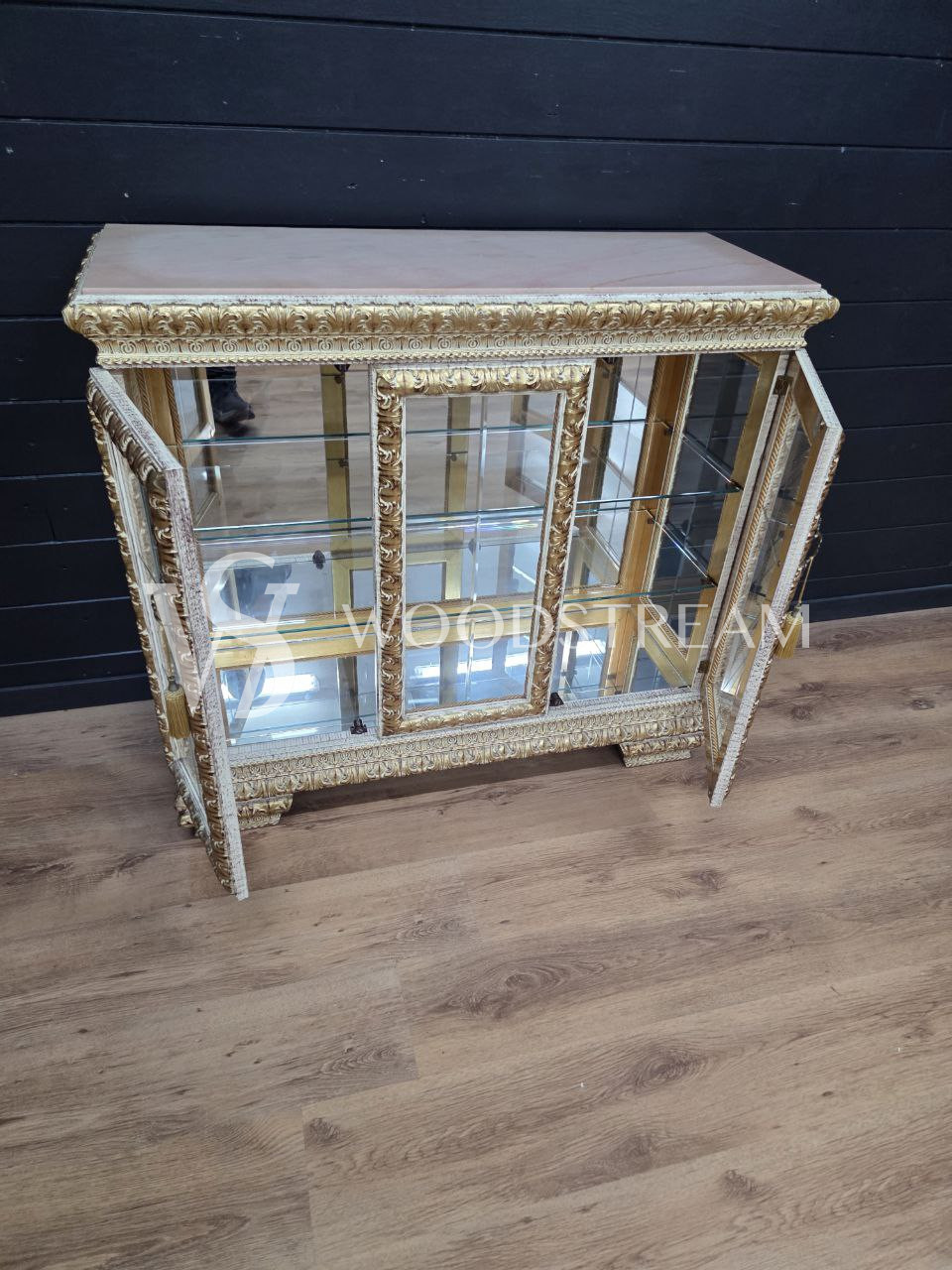 Витрина миниатюрная/Бар в стиле барокко