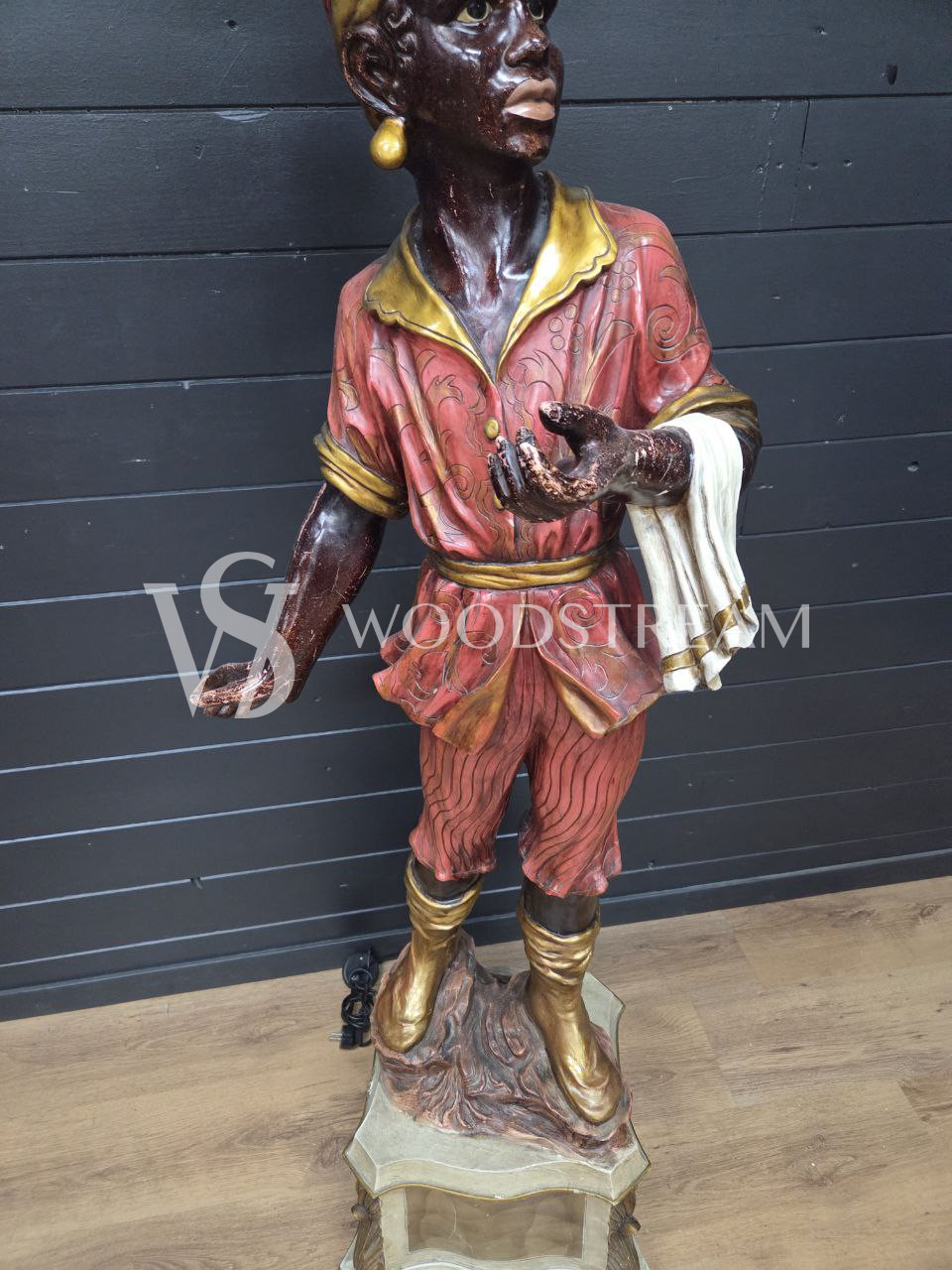 Светильник напольный Мавр