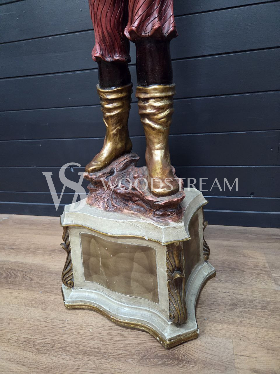 Светильник напольный Мавр