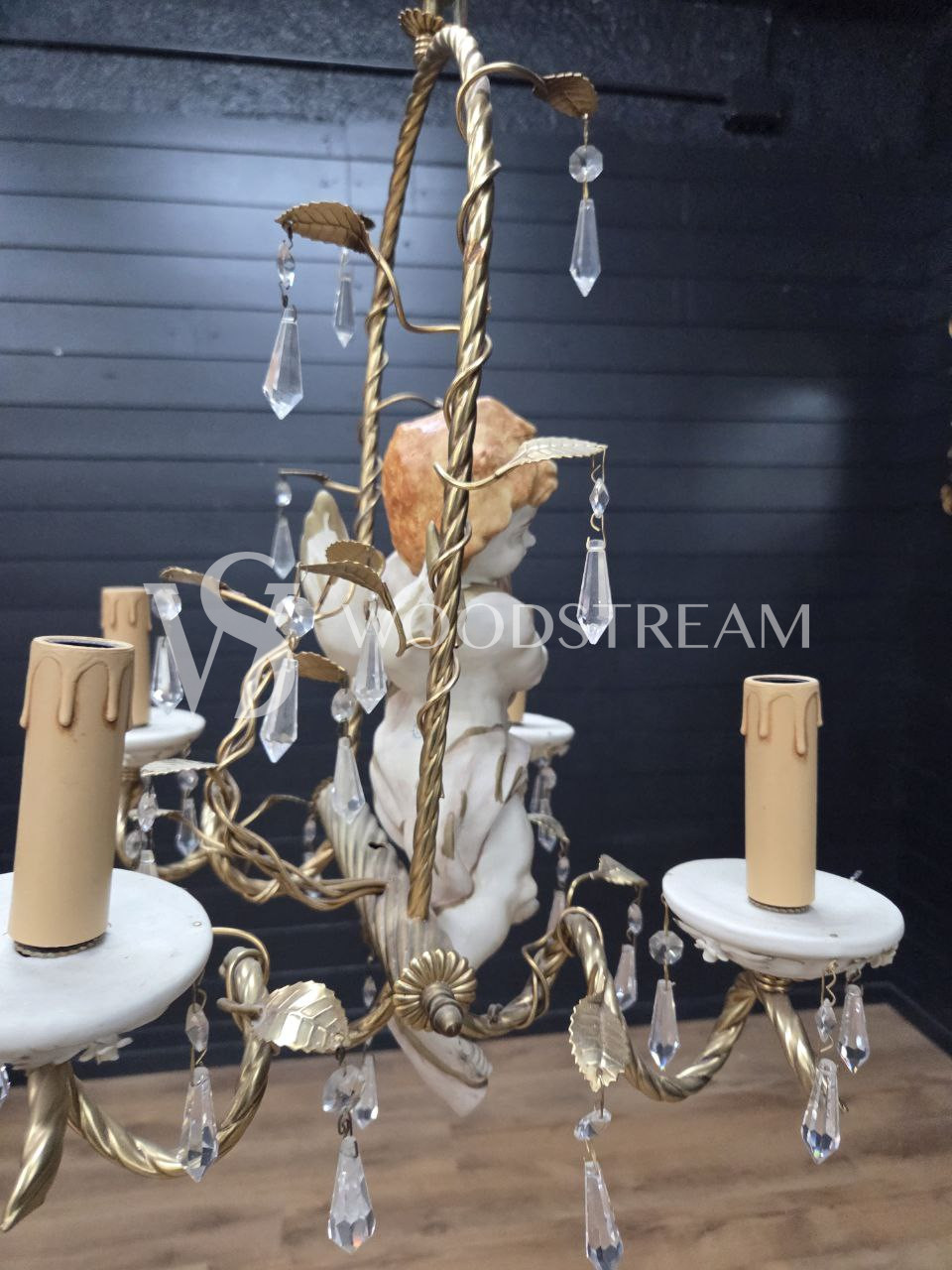 Люстра с путти в стиле венецианского барокко Каподимонте