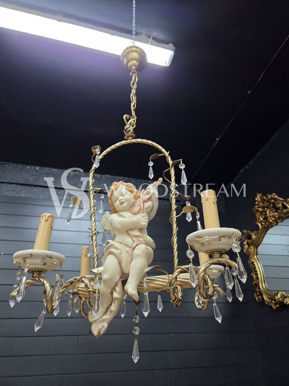 Люстра с путти в стиле венецианского барокко Каподимонте