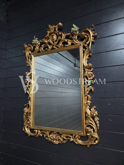 Зеркало настенное в стиле венецианского барокко