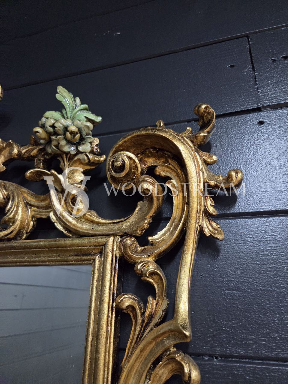 Зеркало настенное в стиле венецианского барокко