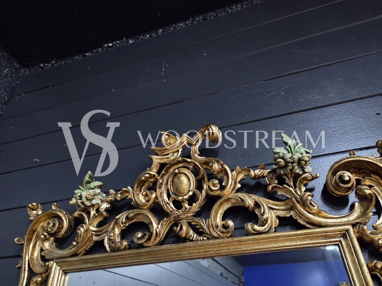 Зеркало настенное в стиле венецианского барокко