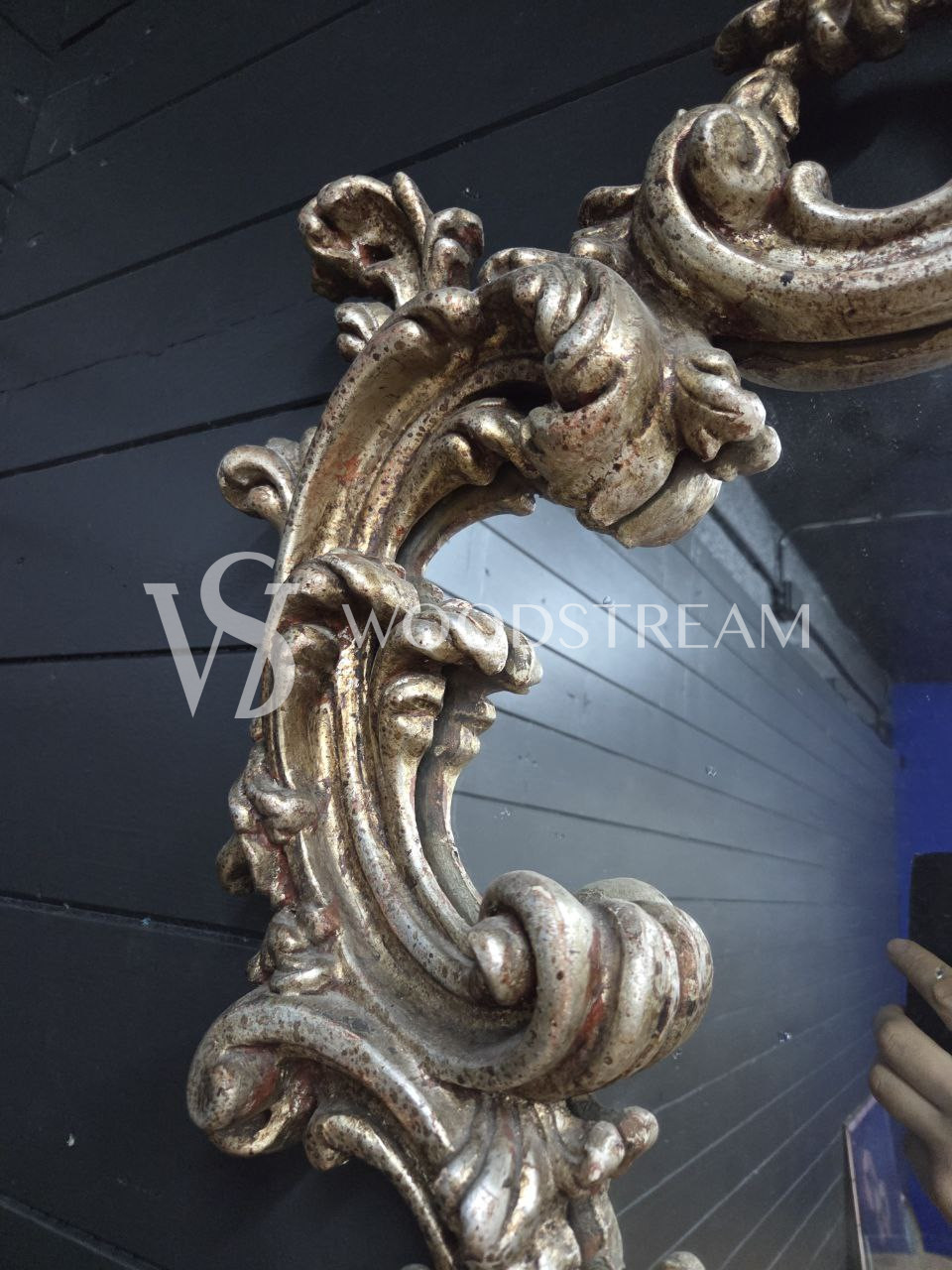 Зеркало настенное в стиле барокко