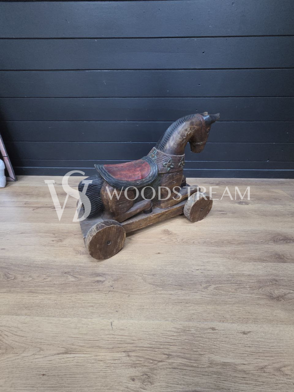 Игрушка на колесах Лошадь 