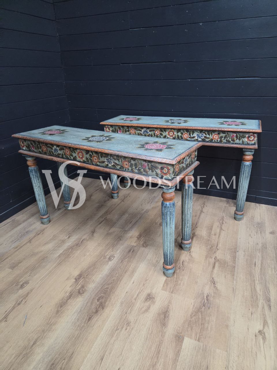 Консоль в стиле венецианского барокко 2 штуки