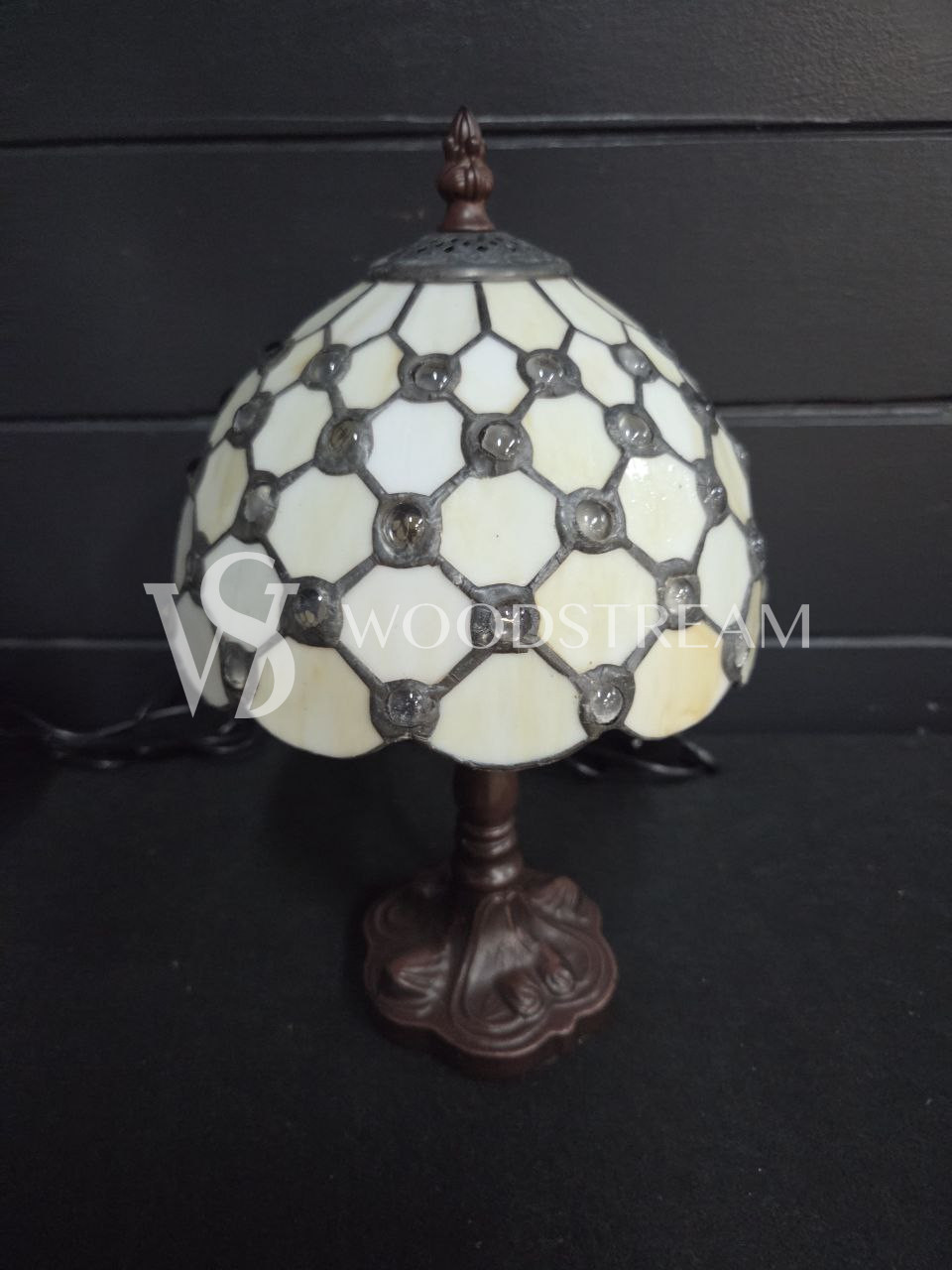 Лампа настольная в стиле Тиффани 2 штуки