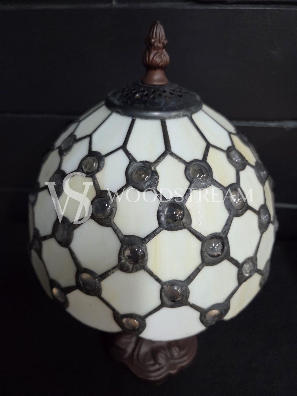 Лампа настольная в стиле Тиффани 2 штуки