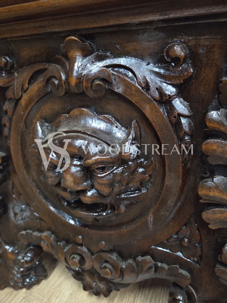 Стол/Подставка/Табурет в стиле неоренессанс 2 штуки