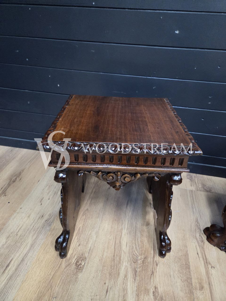 Стол/Подставка/Табурет в стиле неоренессанс 2 штуки