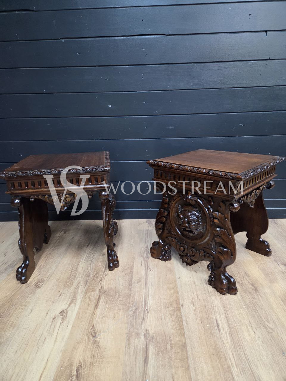 Стол/Подставка/Табурет в стиле неоренессанс 2 штуки