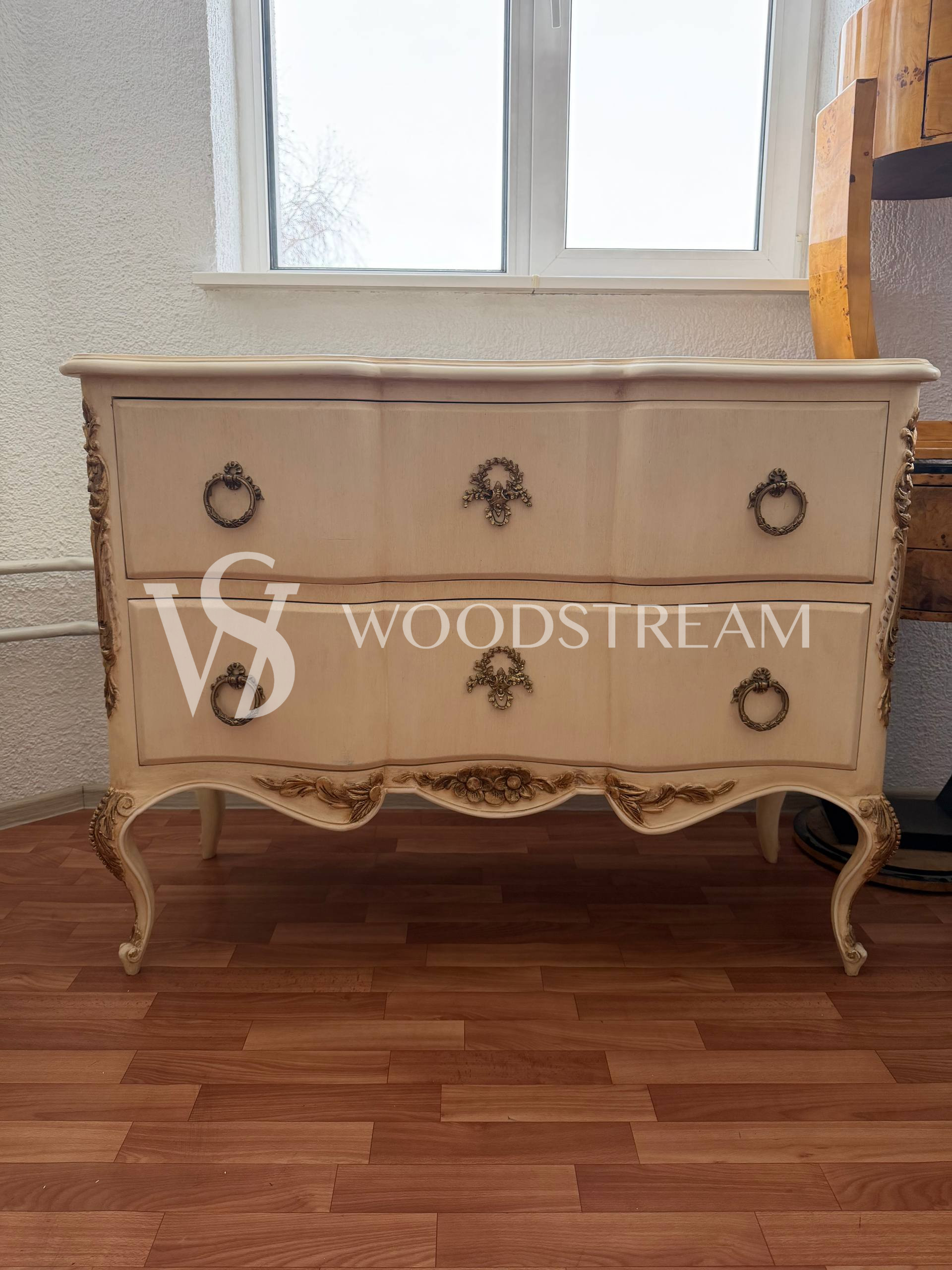 Комод в стиле Людовика XIV