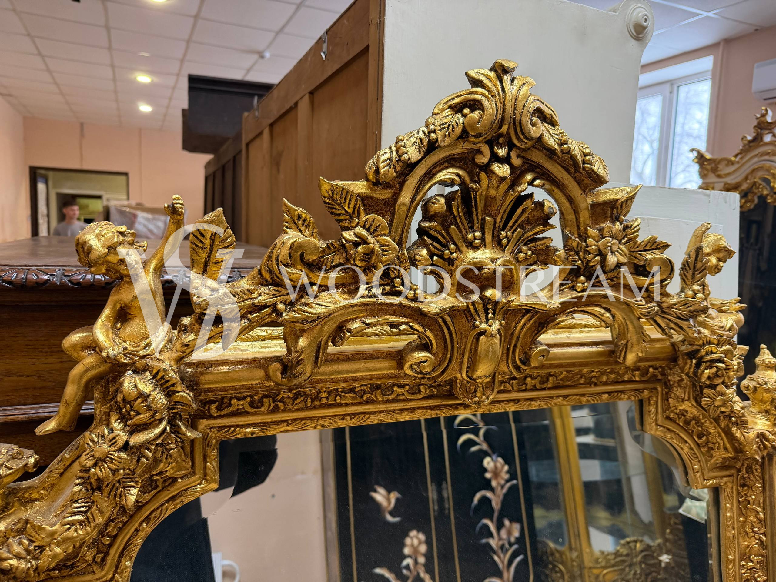 Зеркало в дворцовом стиле