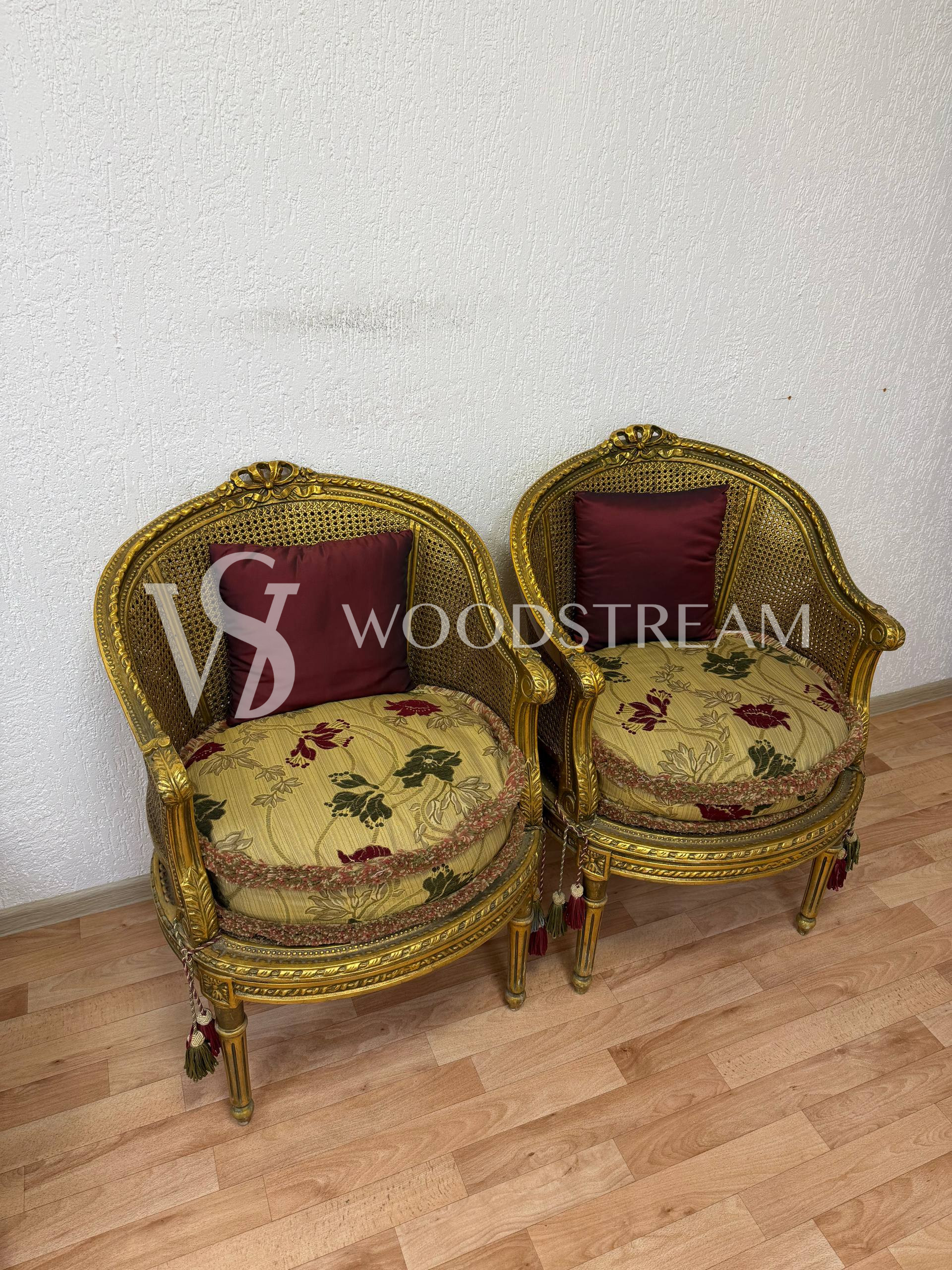 Комплект мягкой мебели для гостиной в стиле Людовика XVI