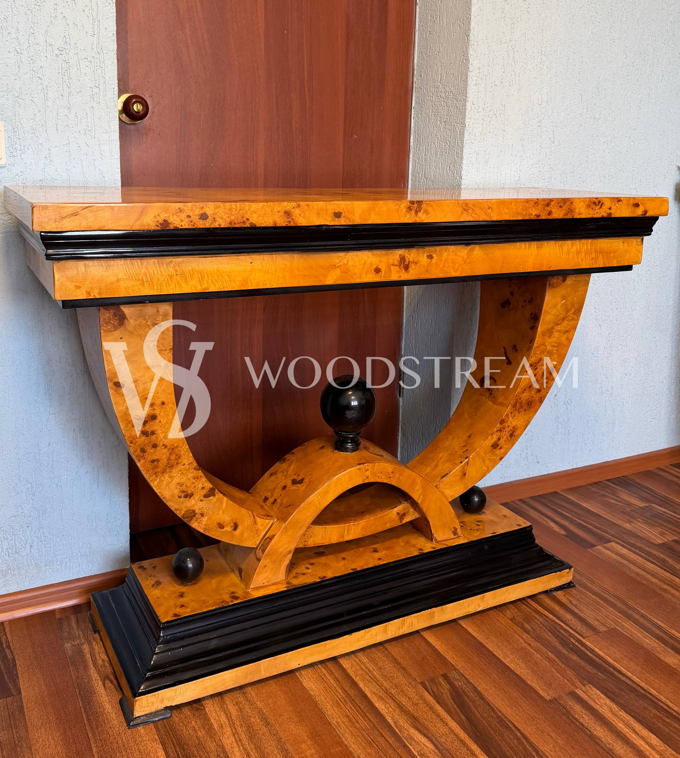 Консоль в стиле ар деко