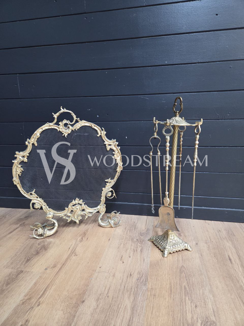 Комплект: Экран каминный и Комплект каминных инструментов на подставке