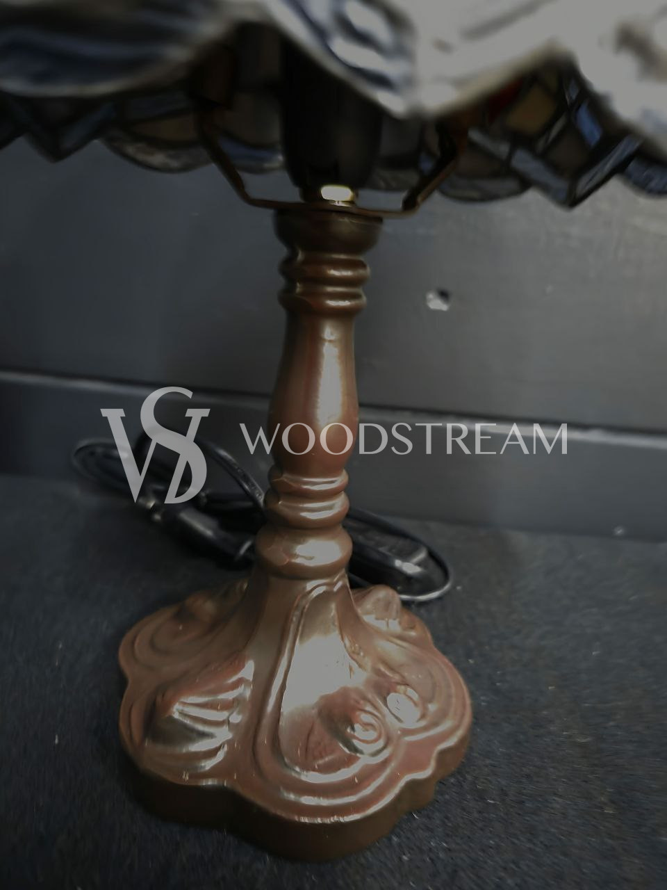 Лампа настольная в стиле Тиффани 2 штуки