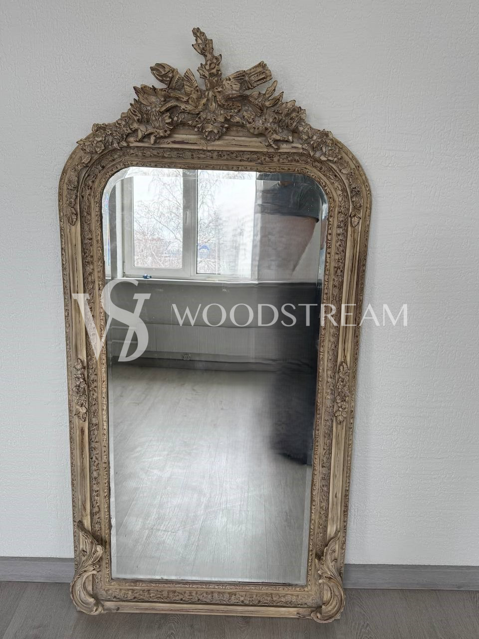 Зеркало в стиле Людовика XVI