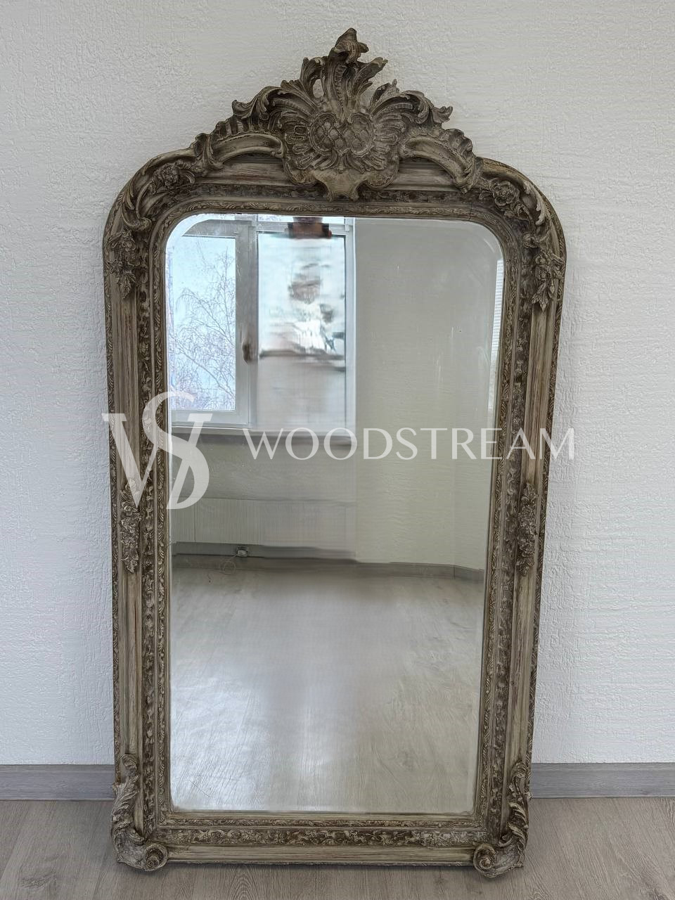 Зеркало в стиле венецианского барокко