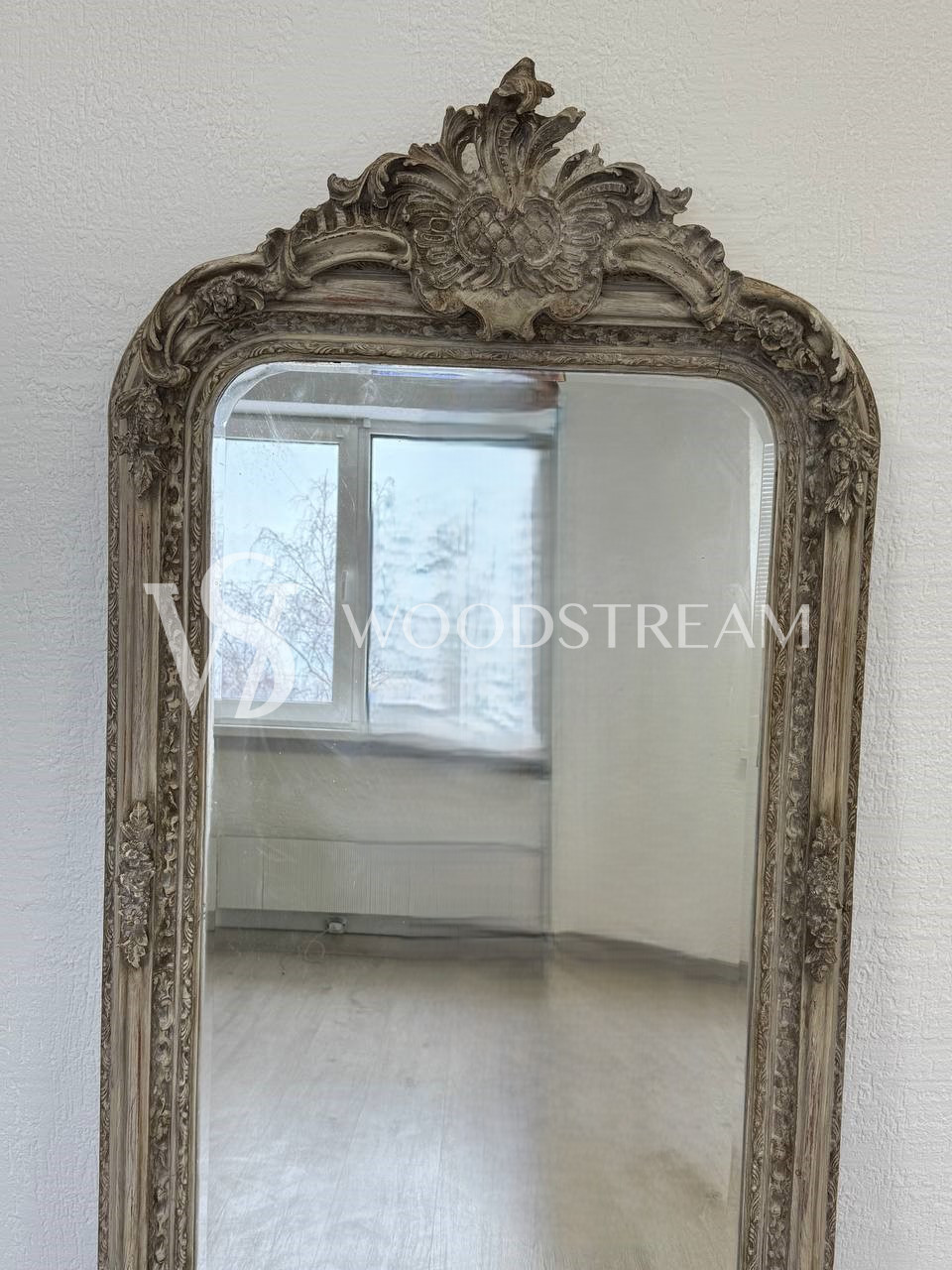 Зеркало в стиле венецианского барокко
