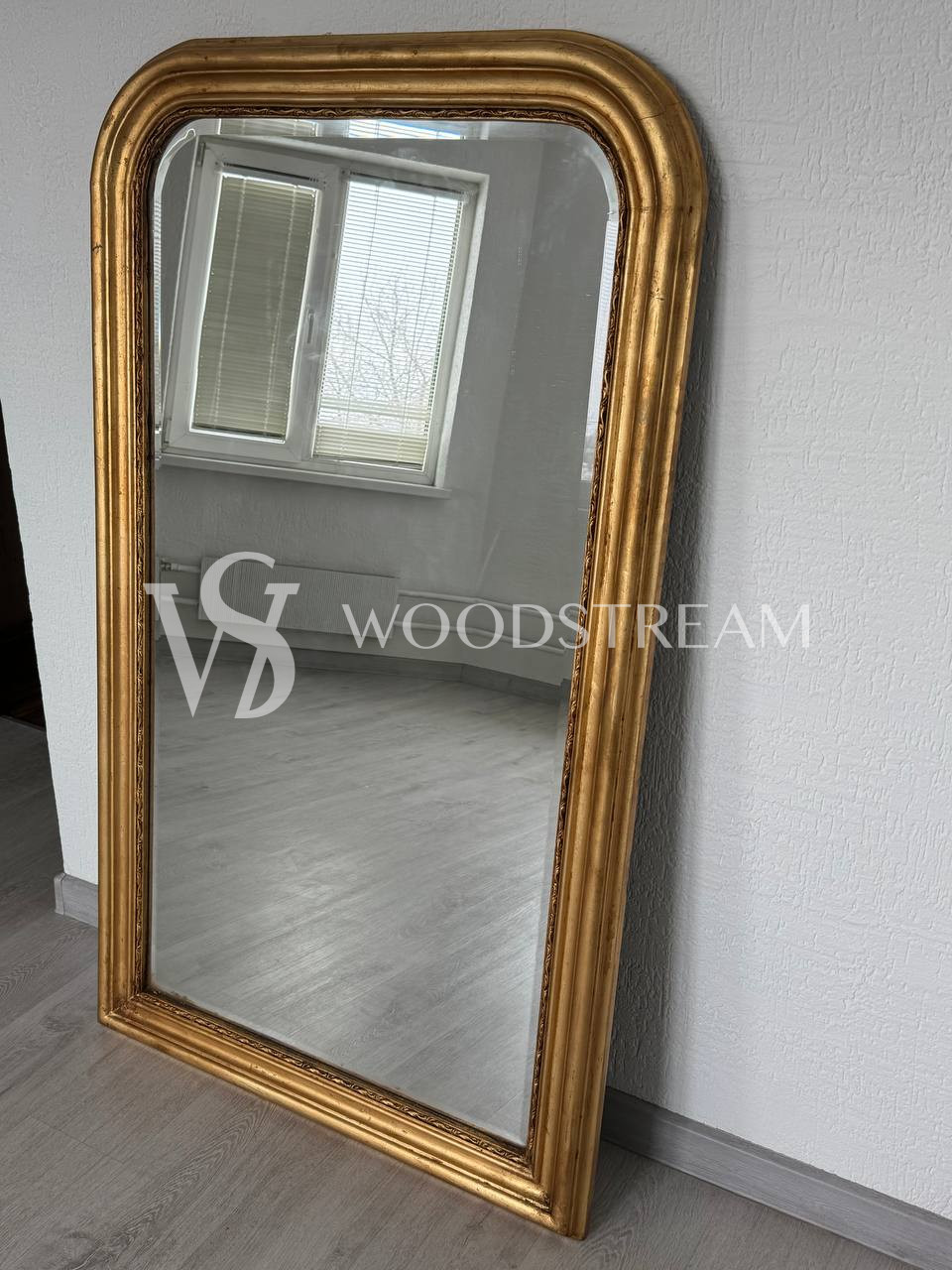 Зеркало настенное винтажное