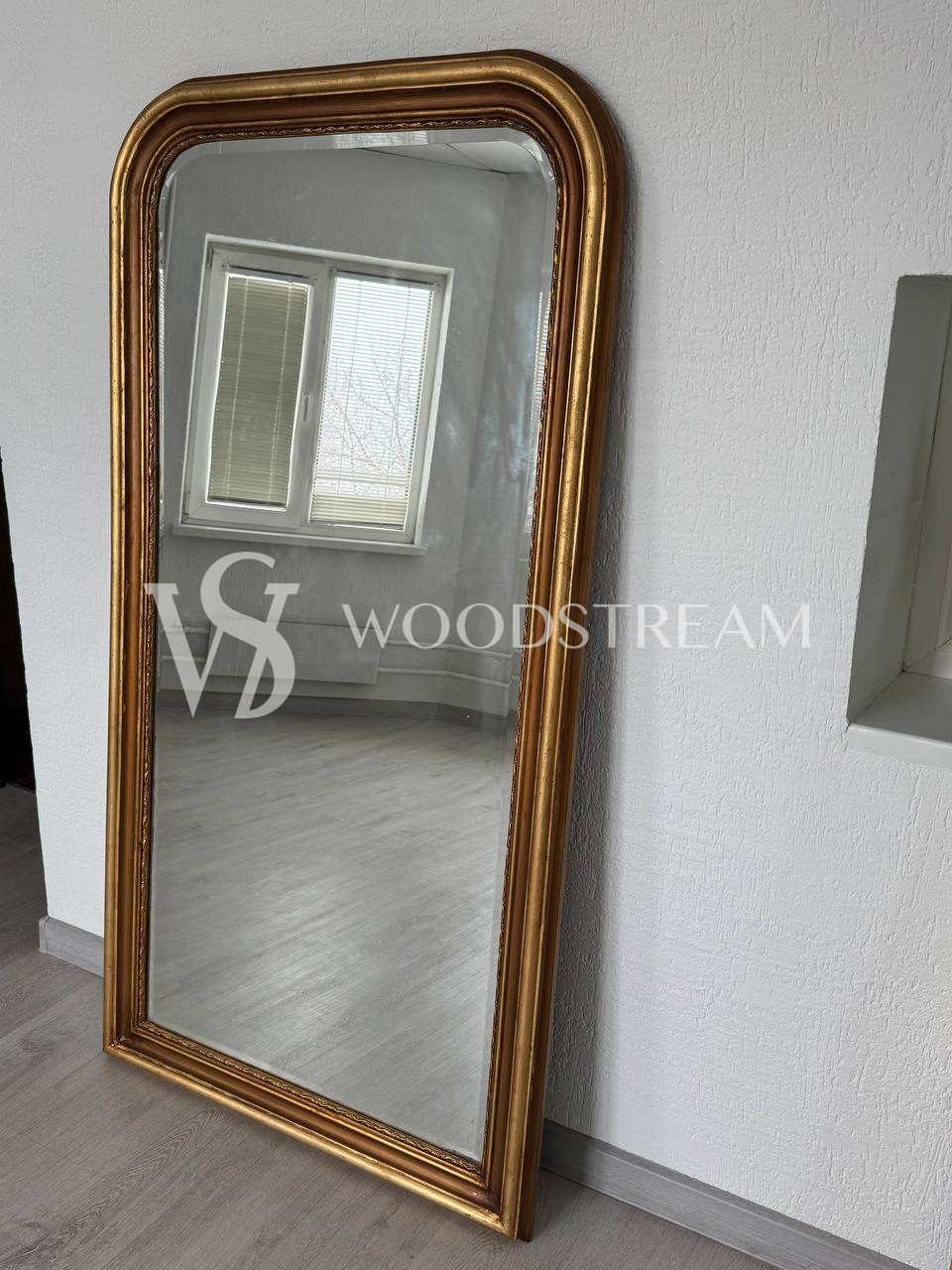 Зеркало настенное винтажное