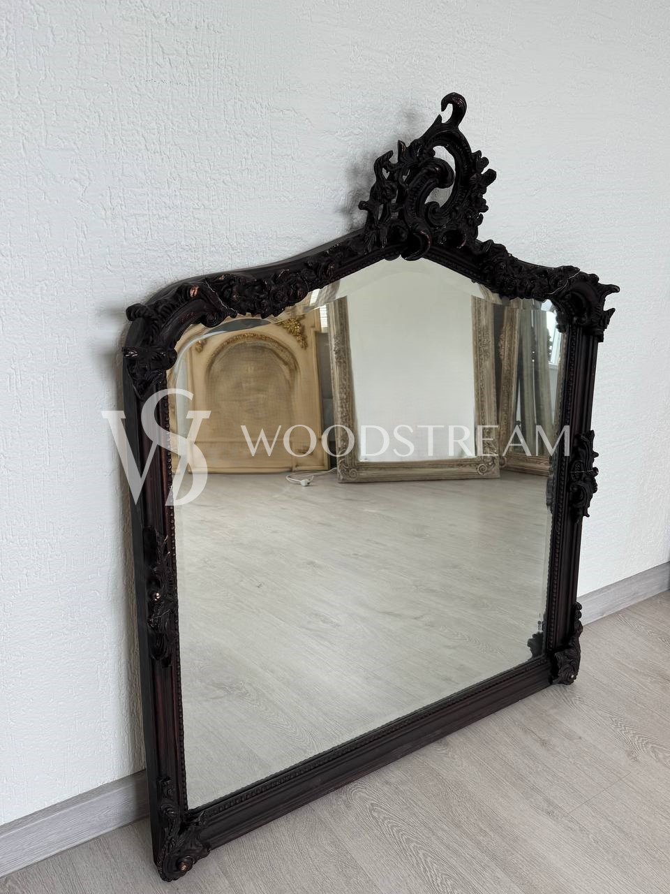 Зеркало настенное в стиле Людовика XV