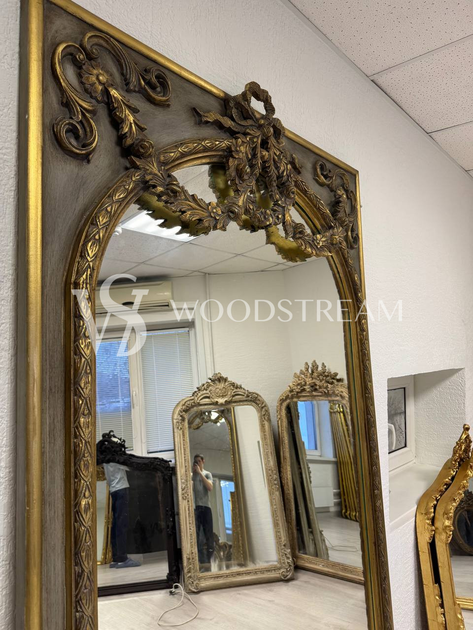 Зеркало в дворцовом стиле