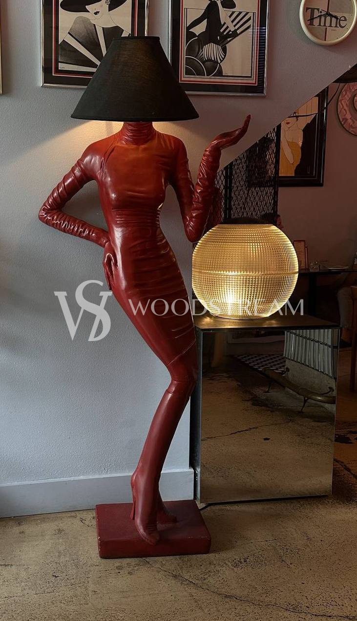 Торшер/Лампа напольная/Манекен/Женщина