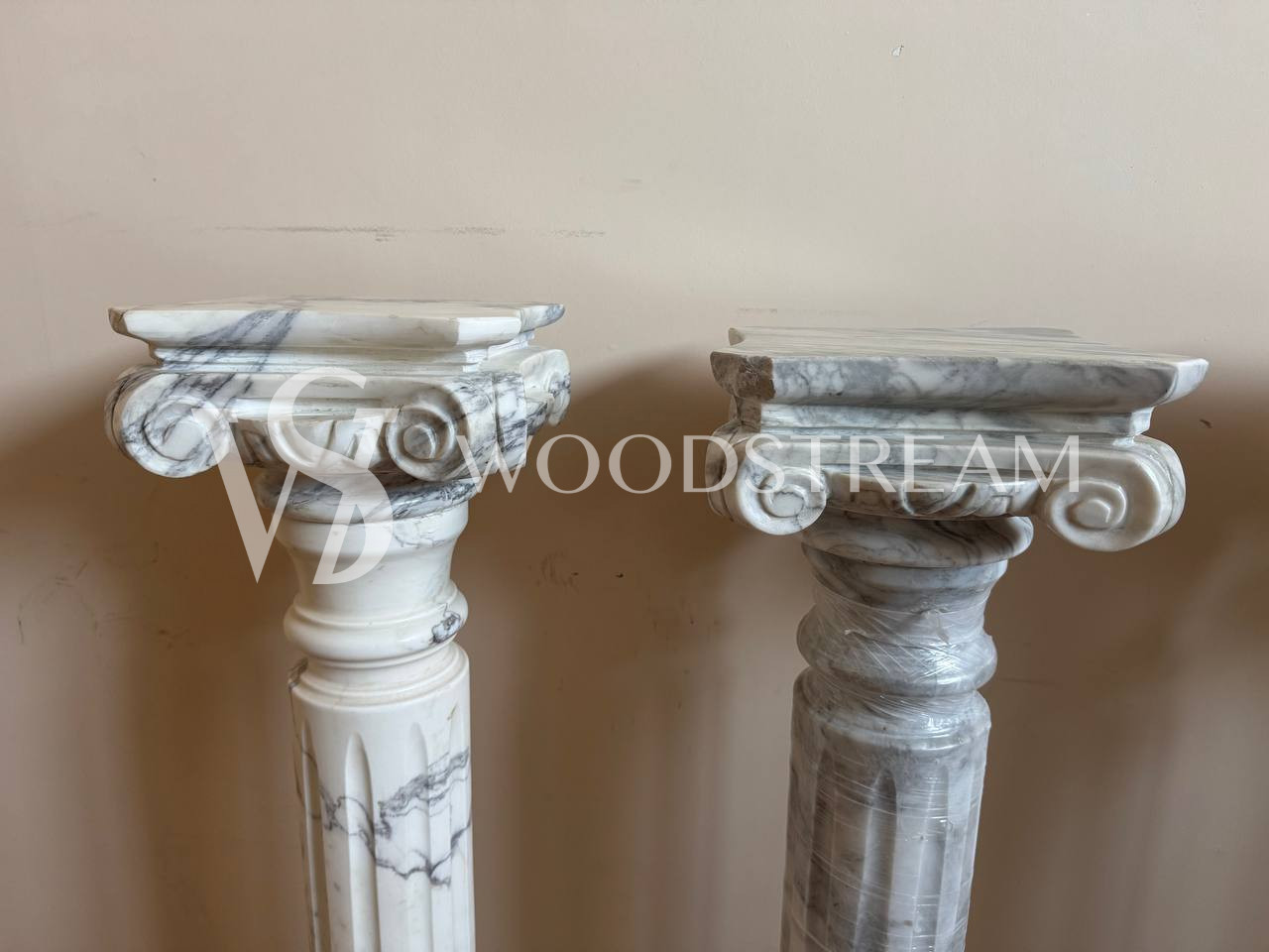 Постамент/Подставка/Колонна в классическом стиле 4 штуки