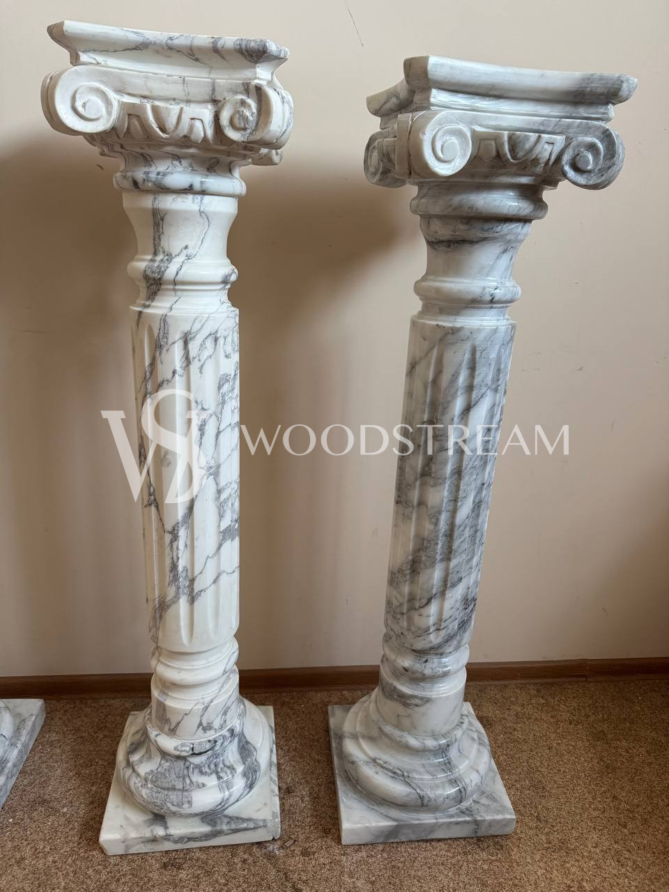 Постамент/Подставка/Колонна в классическом стиле 4 штуки