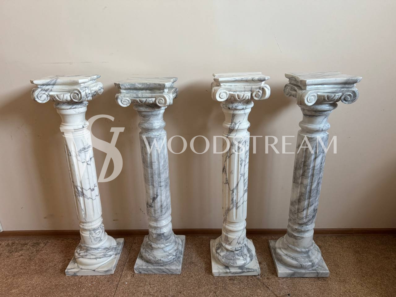 Постамент/Подставка/Колонна в классическом стиле 4 штуки