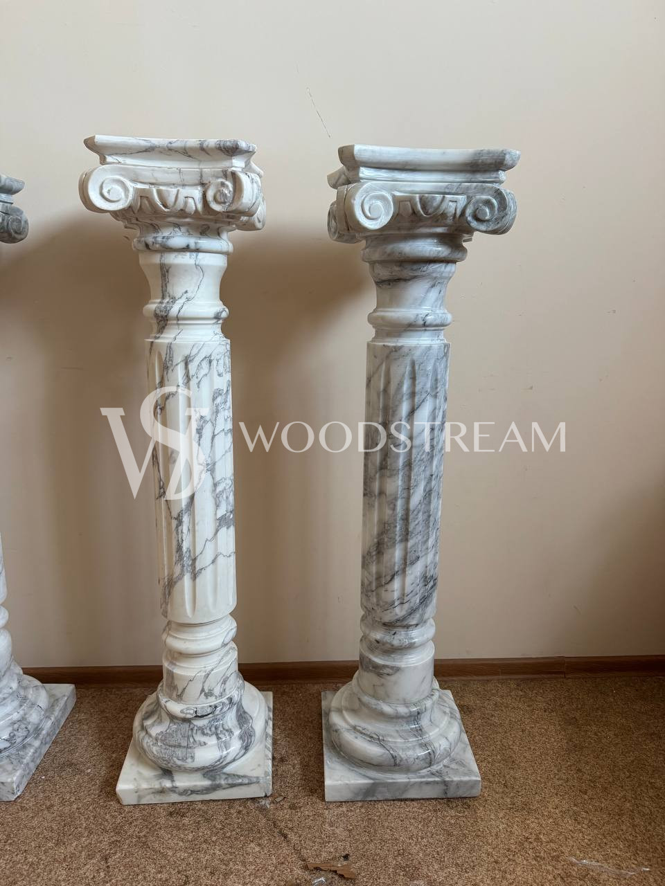 Постамент/Подставка/Колонна в классическом стиле 4 штуки