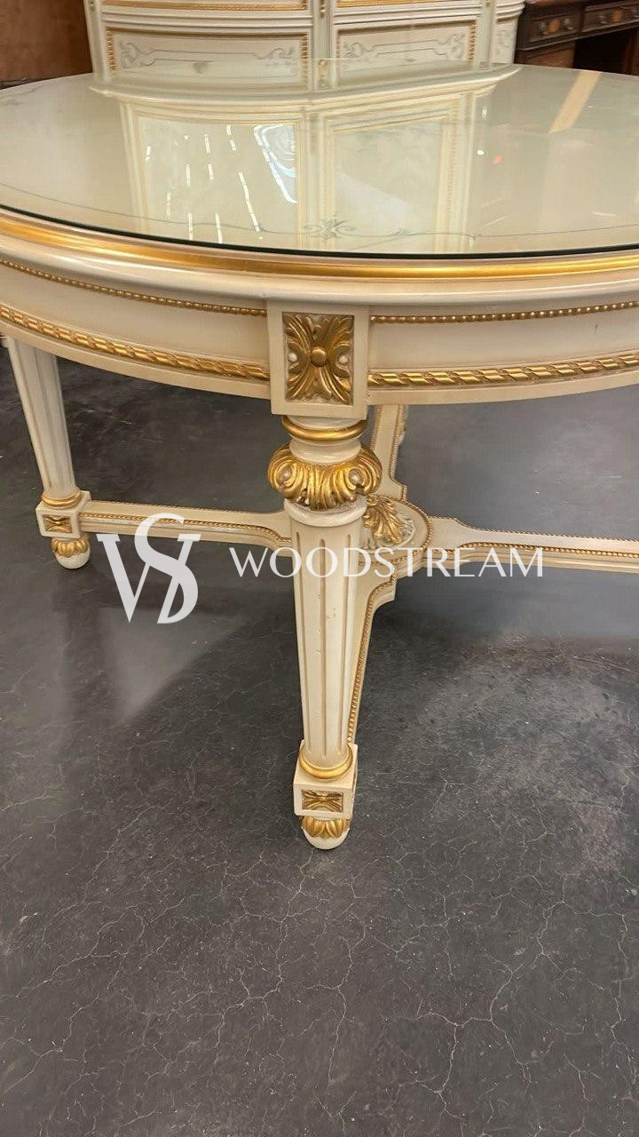 Стол в стиле Людовика XVI