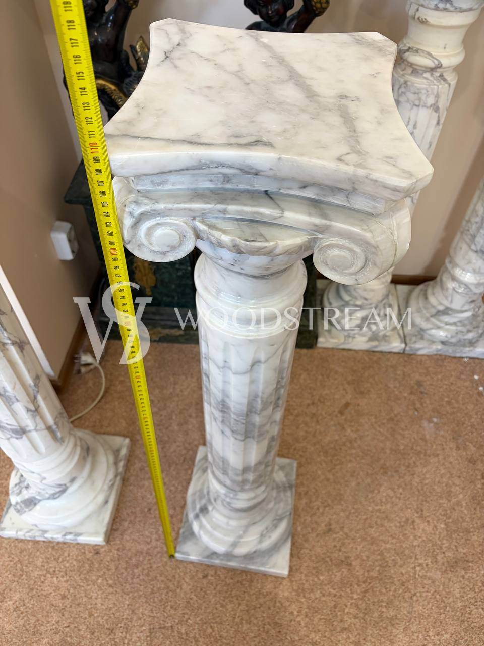 Постамент/Подставка/Колонна в классическом стиле 4 штуки