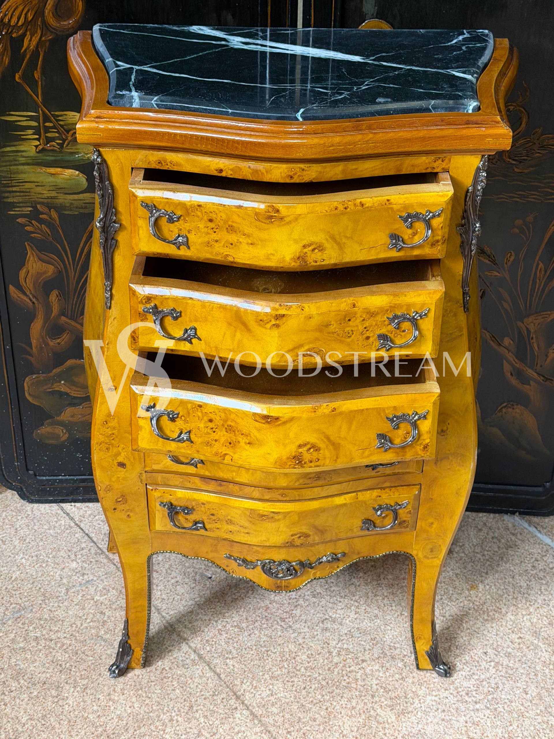 Комод в стиле Людовика XIV