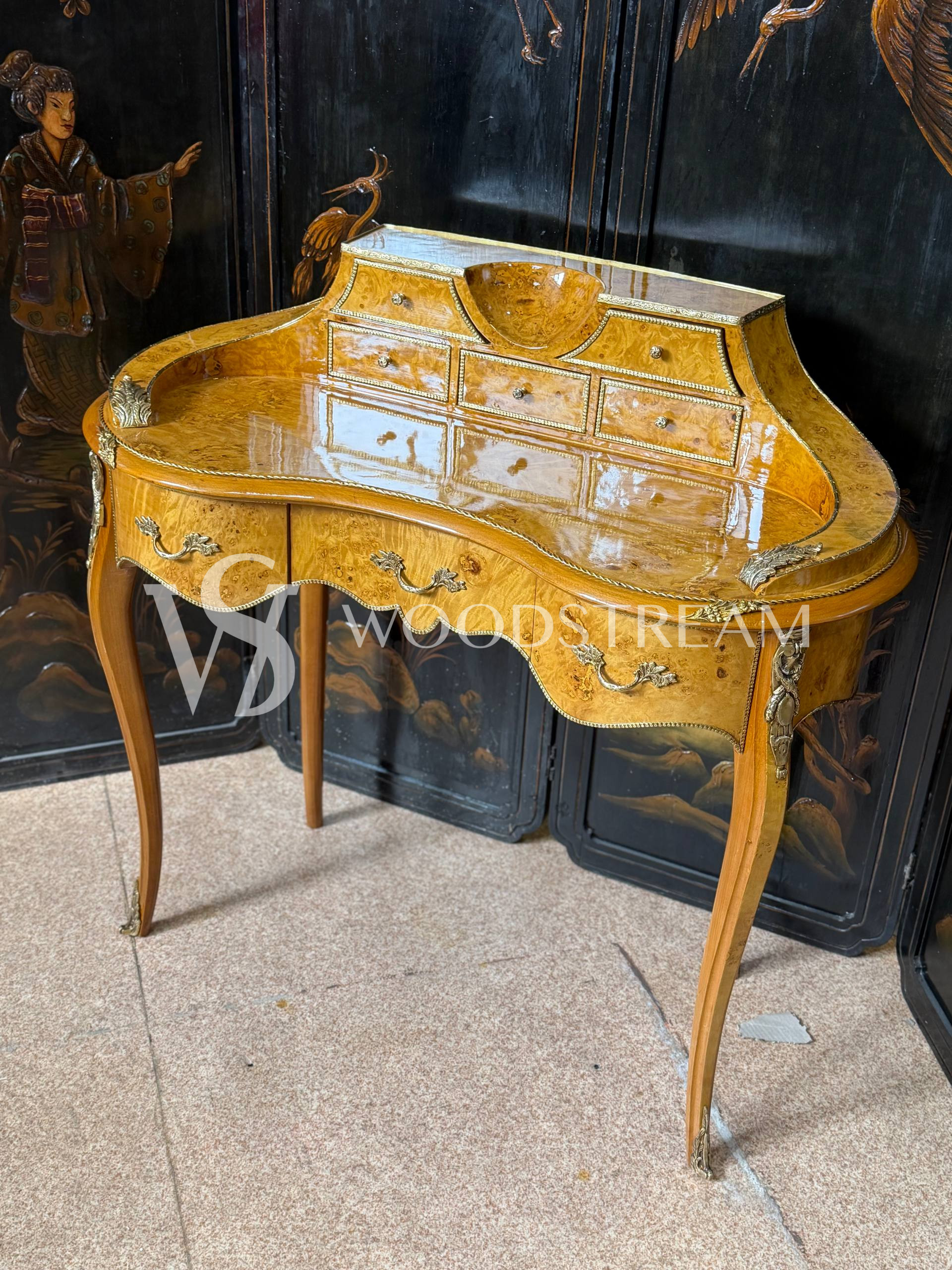 Бюро/Стол письменный в стиле Людовика XIV