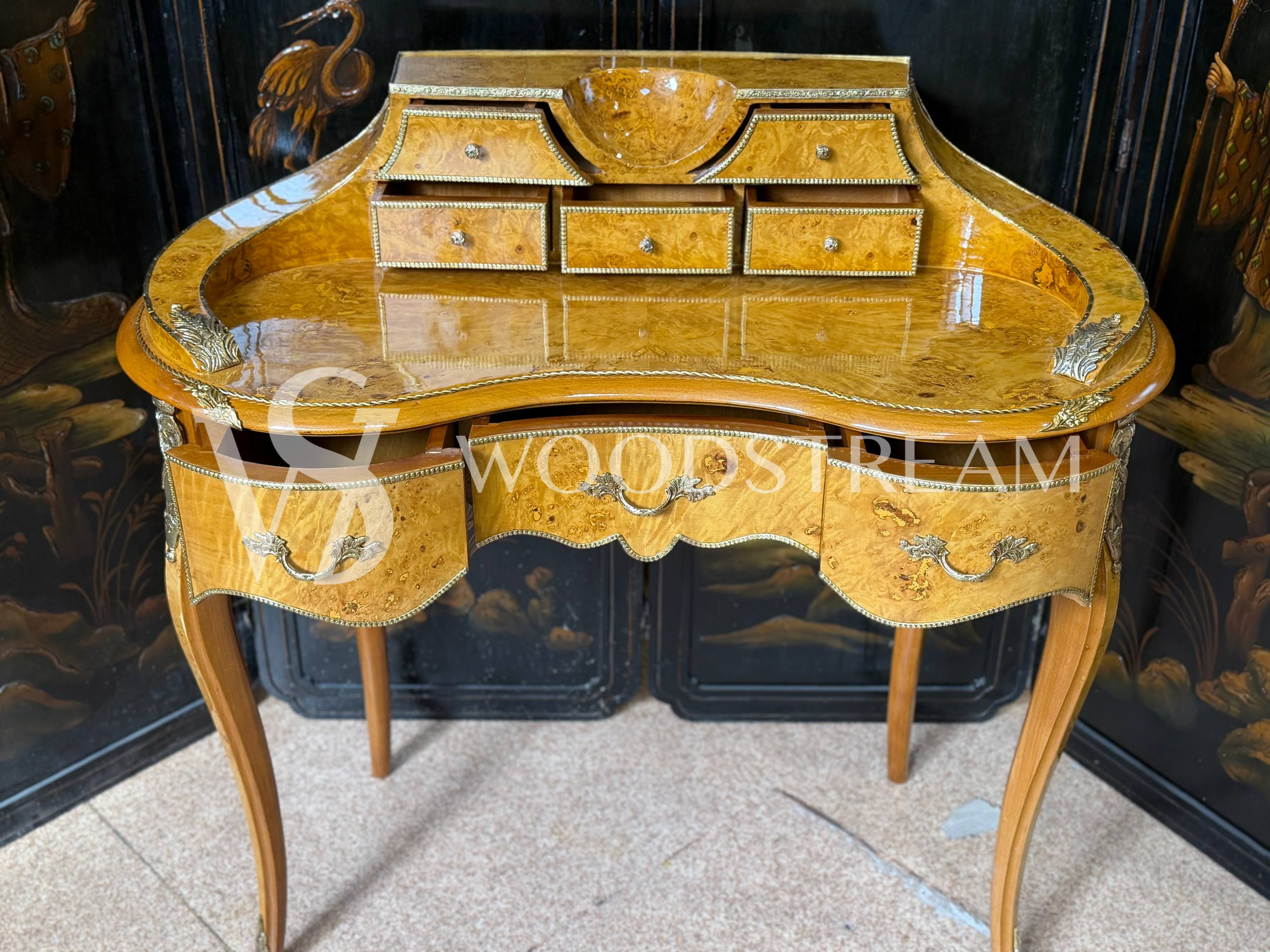 Бюро/Стол письменный в стиле Людовика XIV