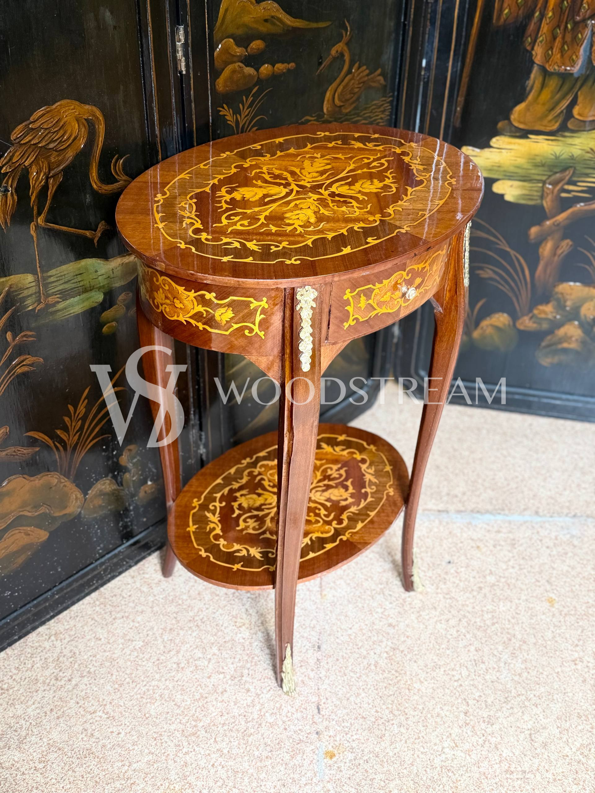 Стол/Подставка в стиле Людовика XIV