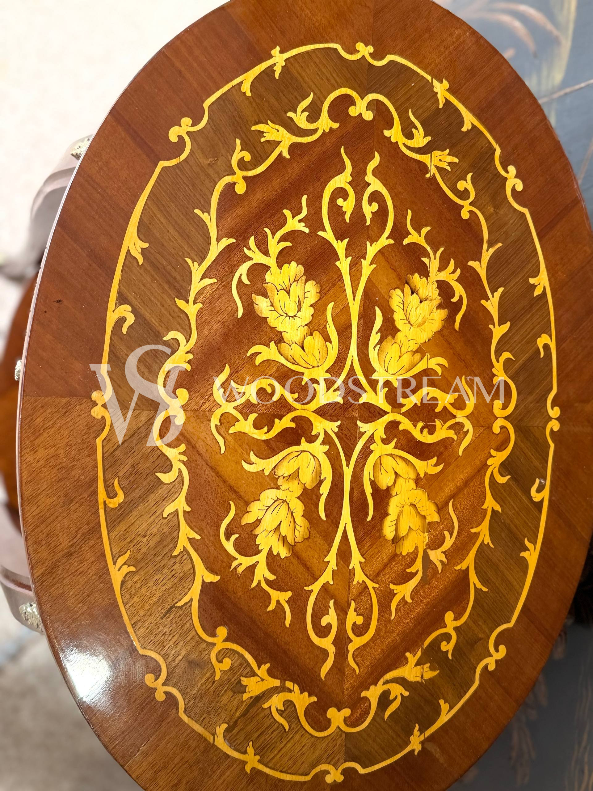 Стол/Подставка в стиле Людовика XIV