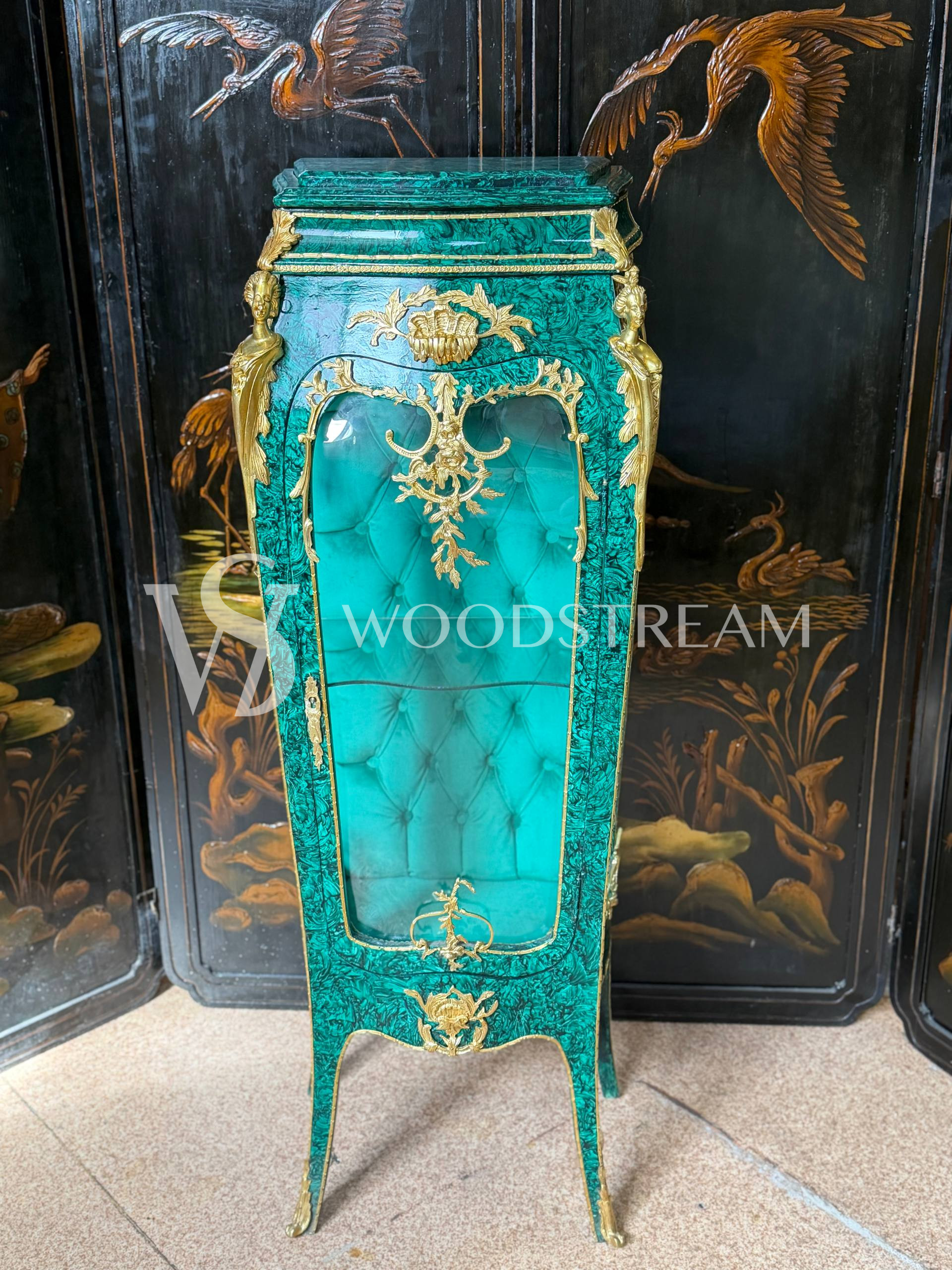 Витрина миниатюрная/Постамент в стиле Людовика XIV