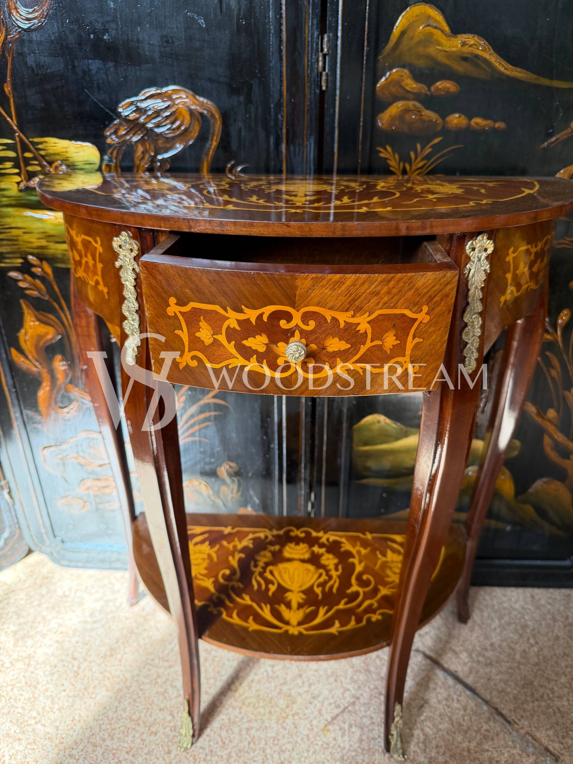 Стол/Подставка в стиле Людовика XIV