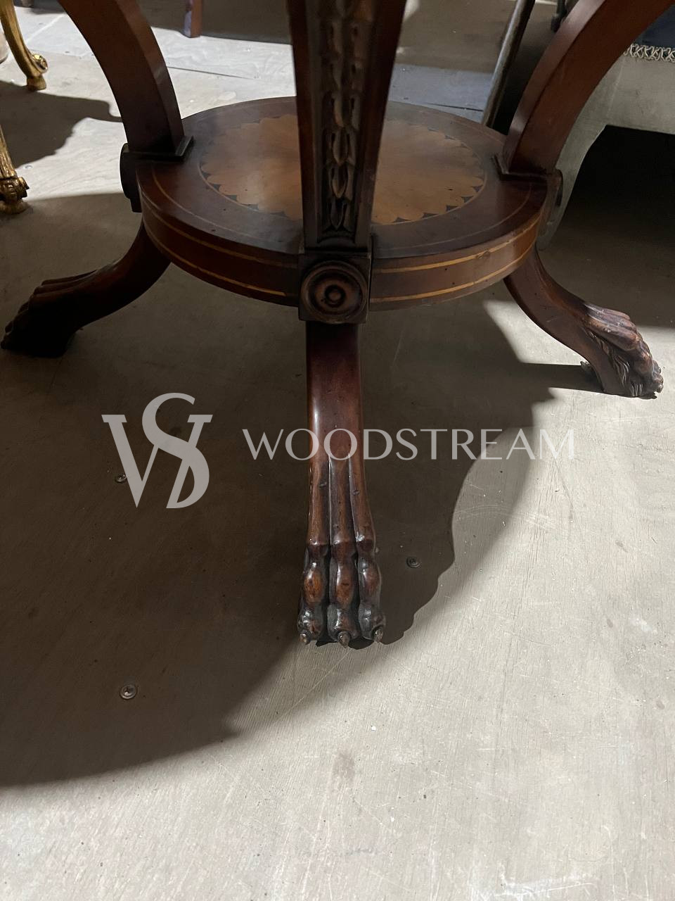 Стол обеденный в стиле ампир